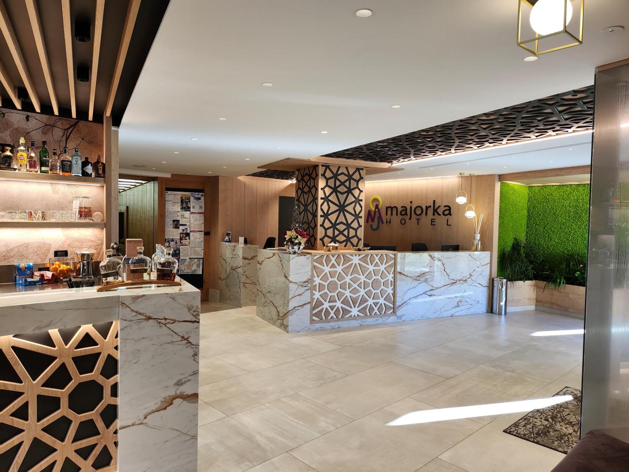 Hotel Majorka Андало Экстерьер фото
