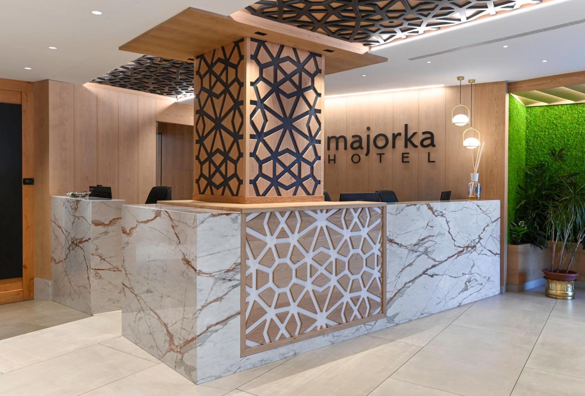 Hotel Majorka Андало Экстерьер фото