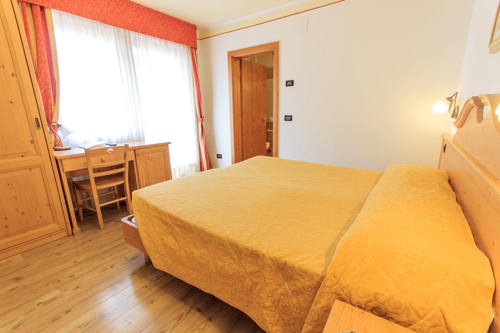 Hotel Majorka Андало Экстерьер фото