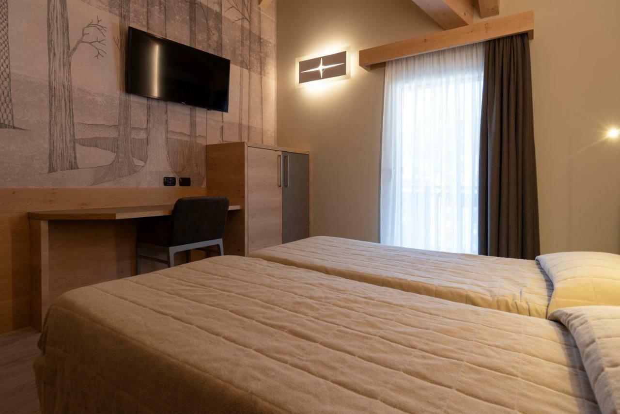 Hotel Majorka Андало Экстерьер фото