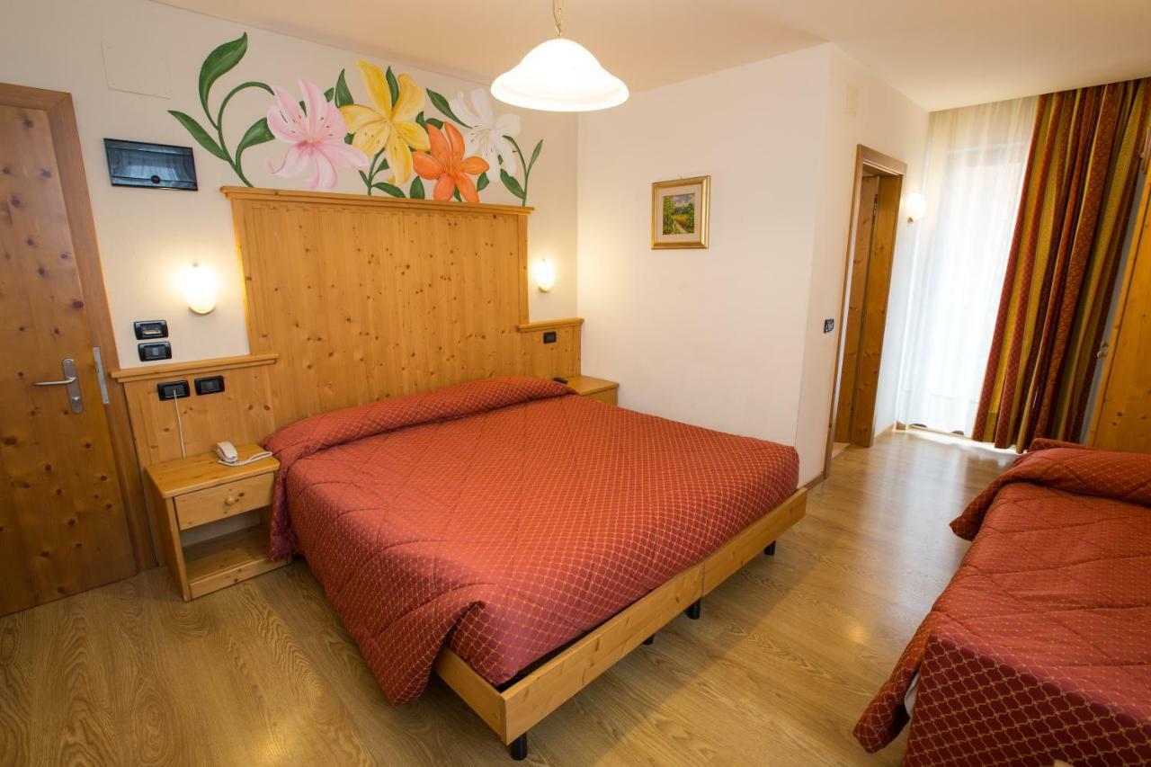 Hotel Majorka Андало Экстерьер фото