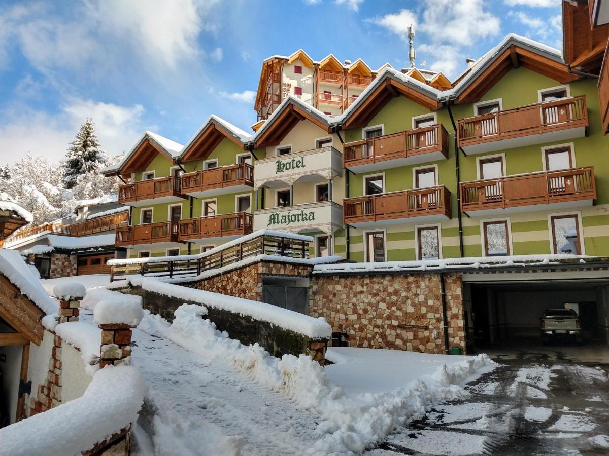 Hotel Majorka Андало Экстерьер фото